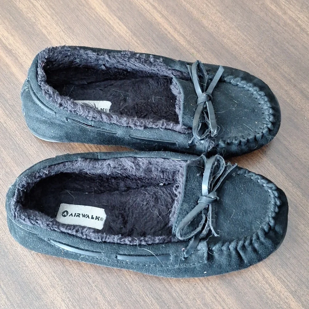 Airwalk Girls Slippers Size 1